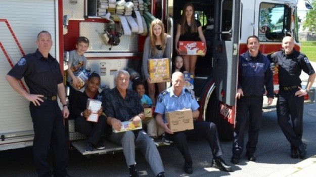 foodbankdonation-sm05101224-e1342221787299-625x350